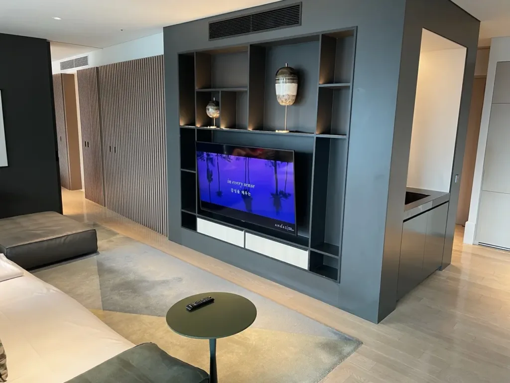 Andaz Gangnam Large Suite