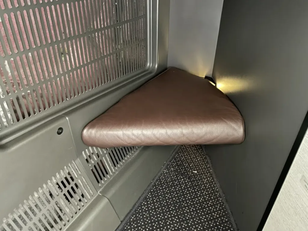 footwell etihad a350 business class