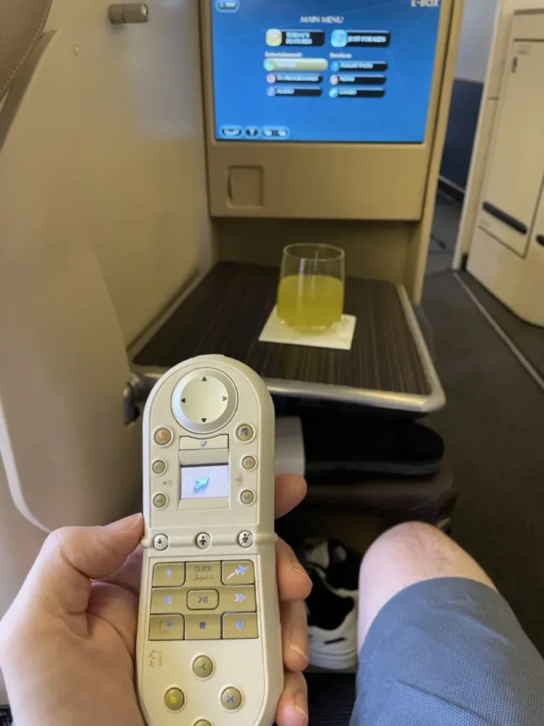 entertainment screen B777-300 Etihad BC