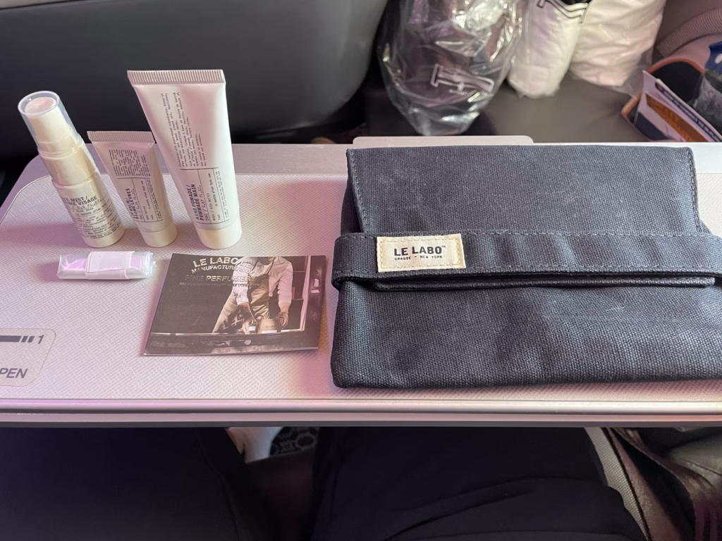 Amenity Kit Singapore Airlines Business Class
