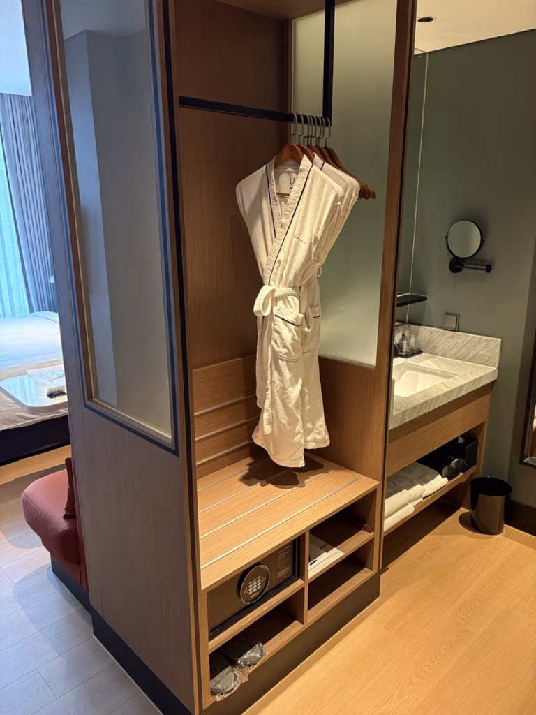 Business Deluxe Guest Room Gravity Hotel Pangyo
