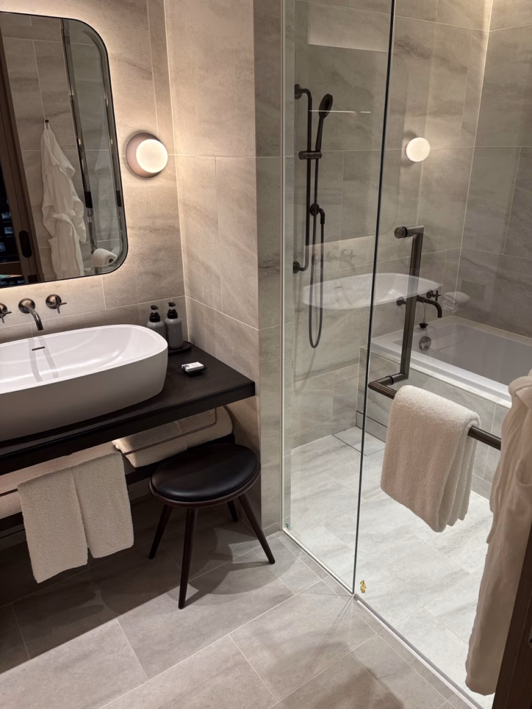 Bathroom Corner Suite Toranomon Hotel Tokyo