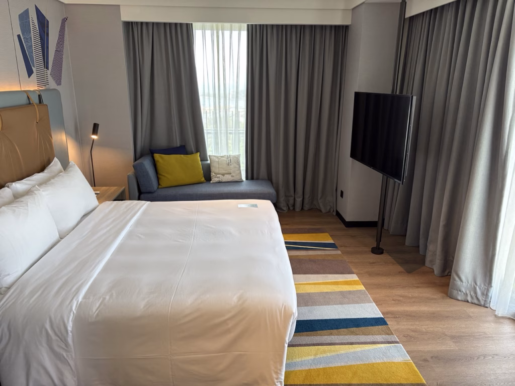 Bedroom suite Aloft Tainan