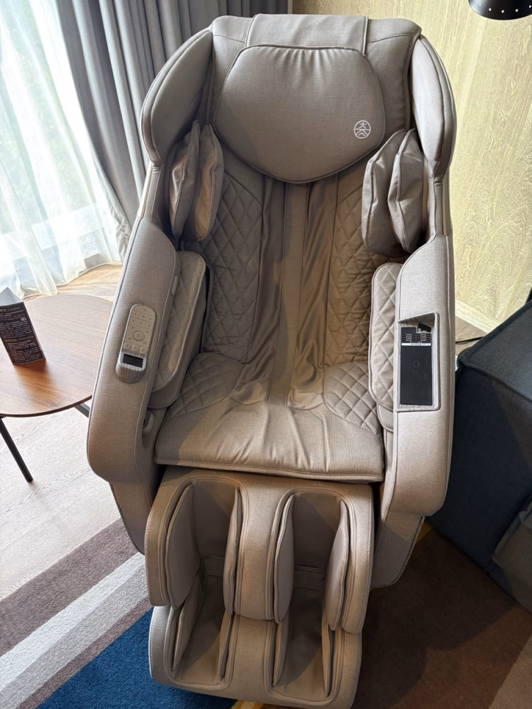 Massage chair suite Aloft Tainan